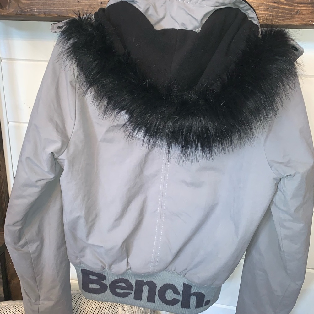 Bench Coat - Picture 4 of 4